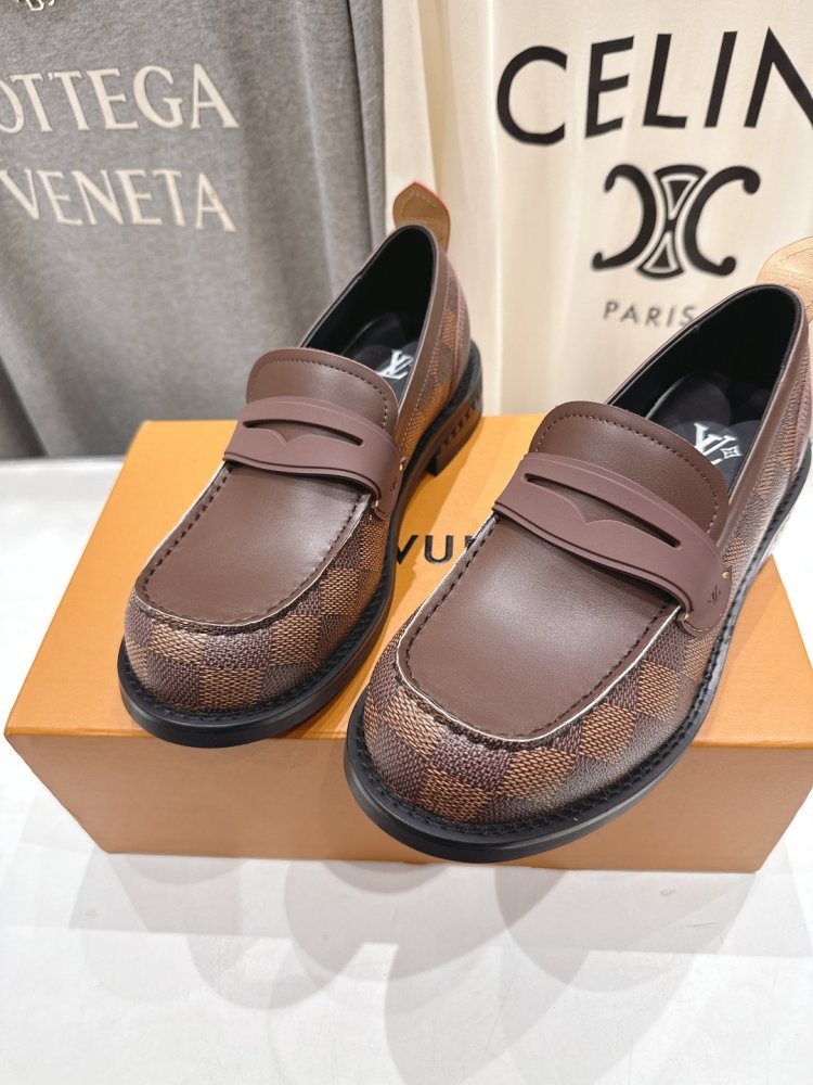 Лоферы LV Donkey женские фото 7