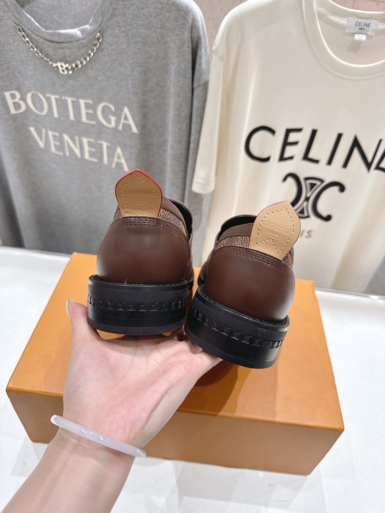 Лоферы LV Donkey женские фото 8