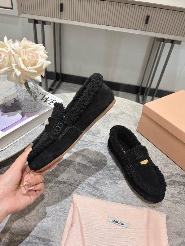 Лоферы хутряні жіночі фото 3