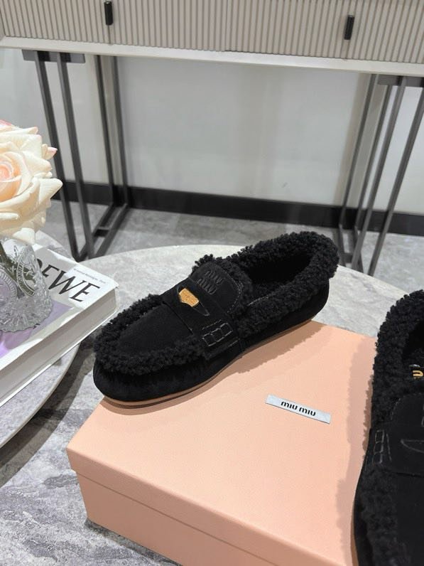 Лоферы хутряні жіночі фото 4