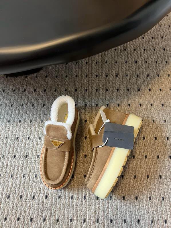 Лоферы on fur and high soled фото 2