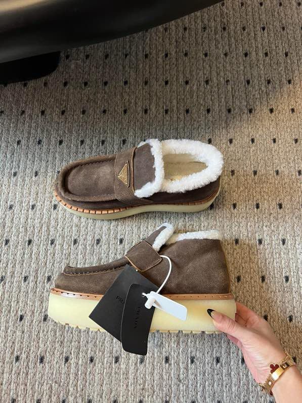 Лоферы на меху и высокой подошве фото 5