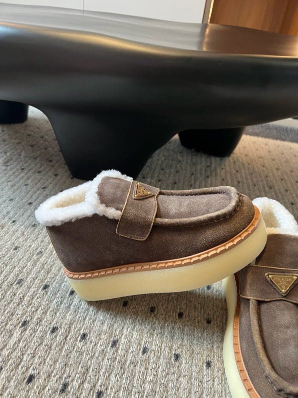 Лоферы на меху и высокой подошве фото 8