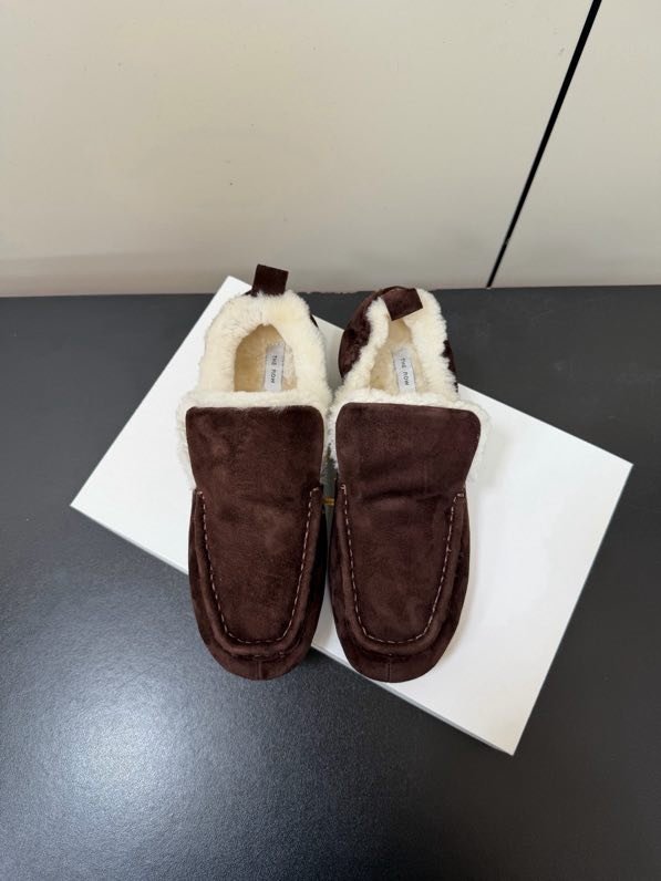 Лоферы on fur women's