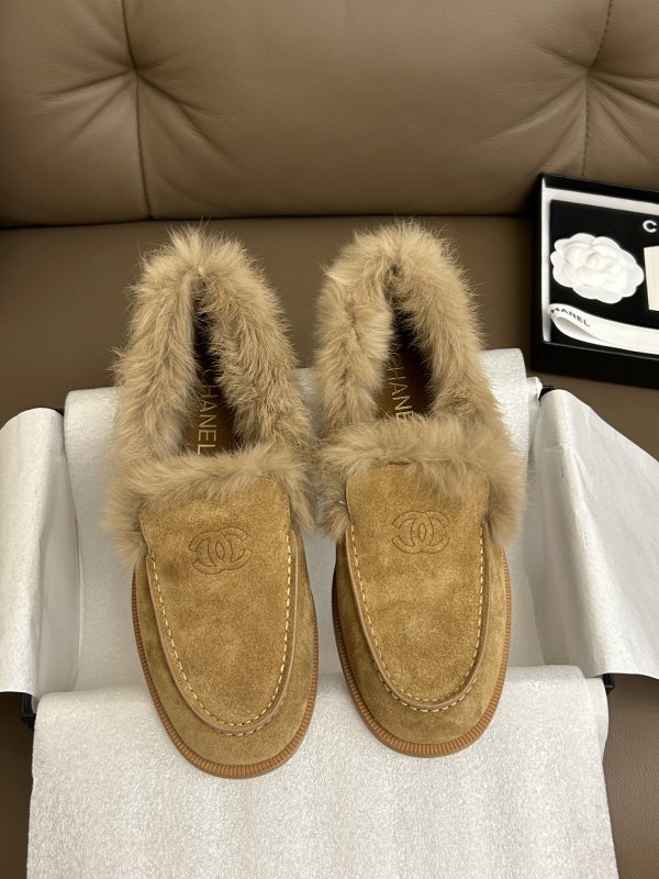 Лоферы на меху женские