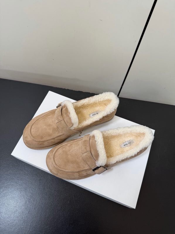 Лоферы на хутрі жіночі фото 2