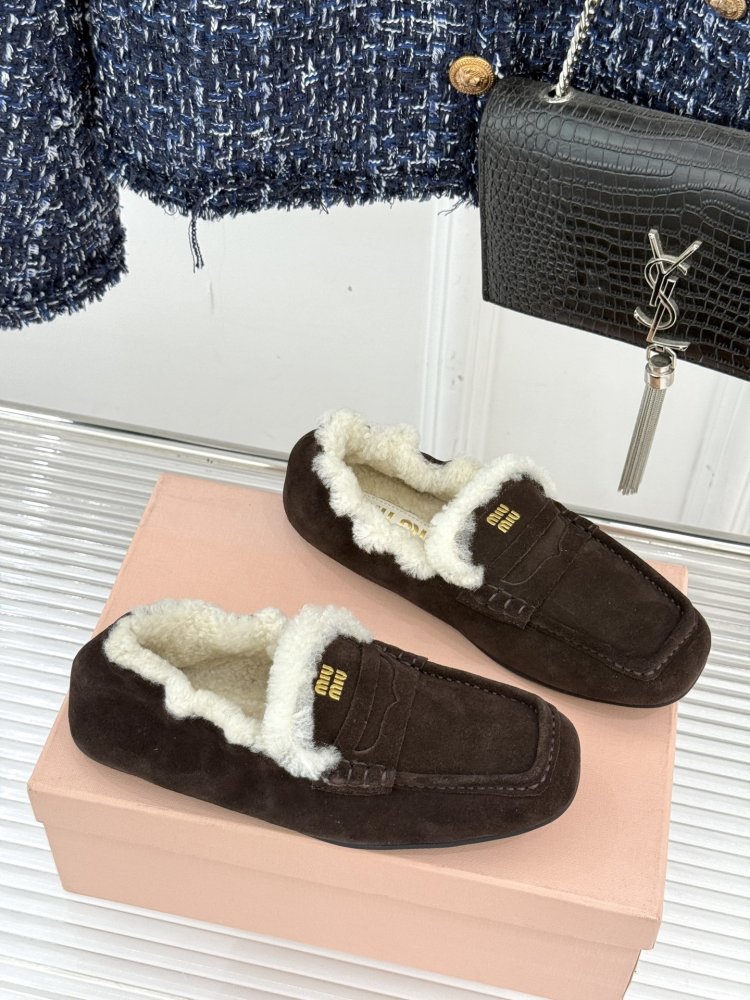 Лоферы на хутрі жіночі фото 3