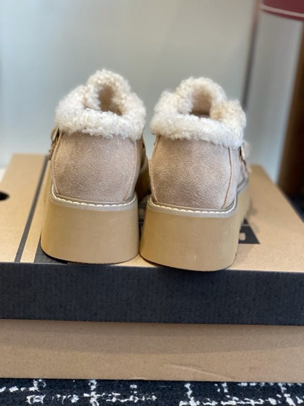 Лоферы on fur women's фото 3