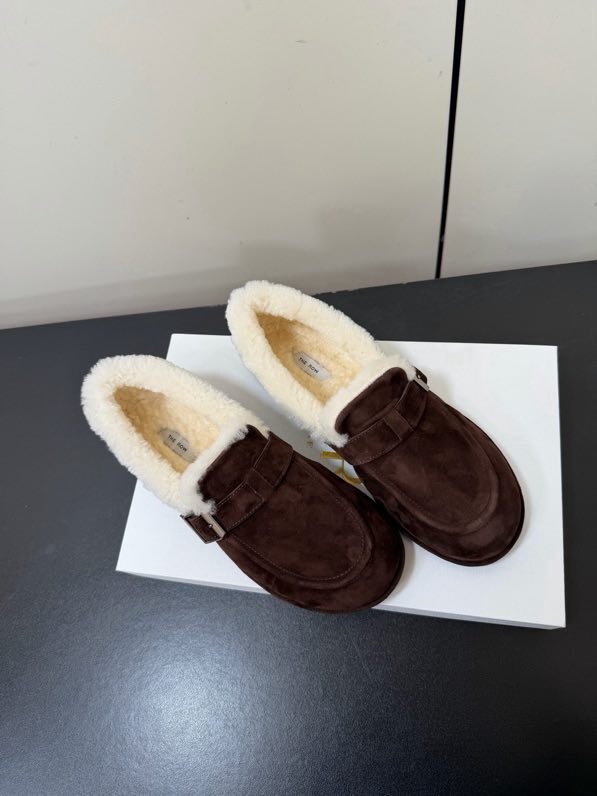 Лоферы на хутрі жіночі фото 3