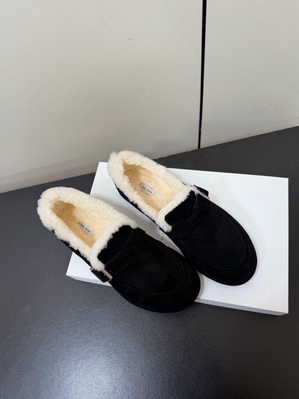 Лоферы на хутрі жіночі фото 4