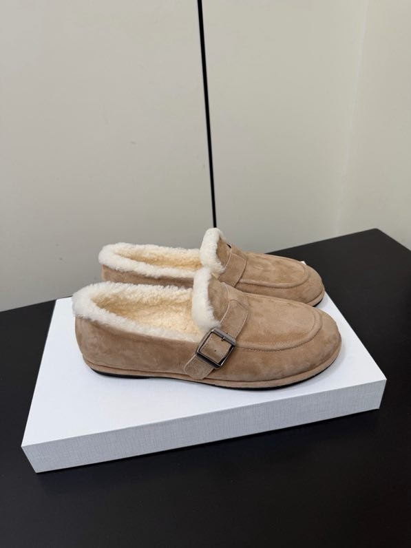 Лоферы на хутрі жіночі фото 4