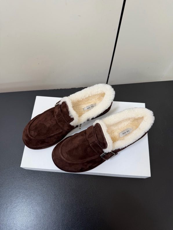 Лоферы на хутрі жіночі фото 4