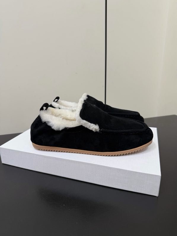 Лоферы on fur women's фото 4