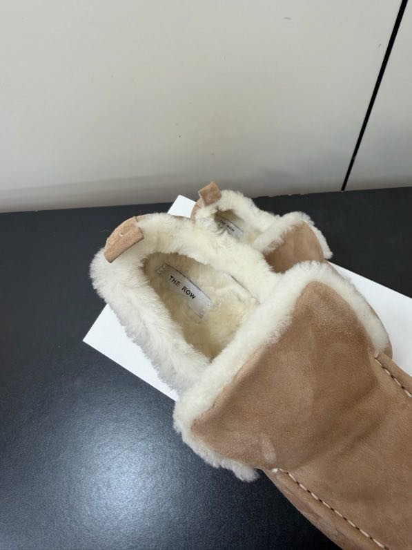 Лоферы on fur women's фото 5