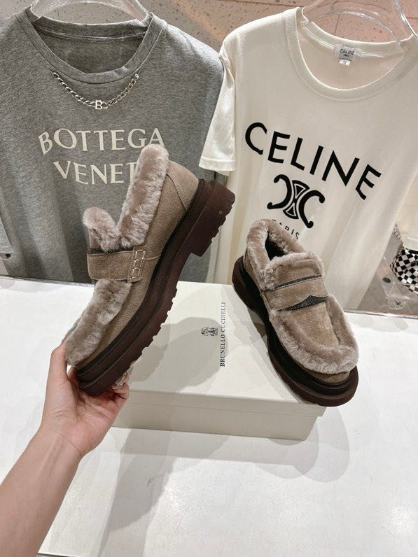 Лоферы on fur women's фото 6