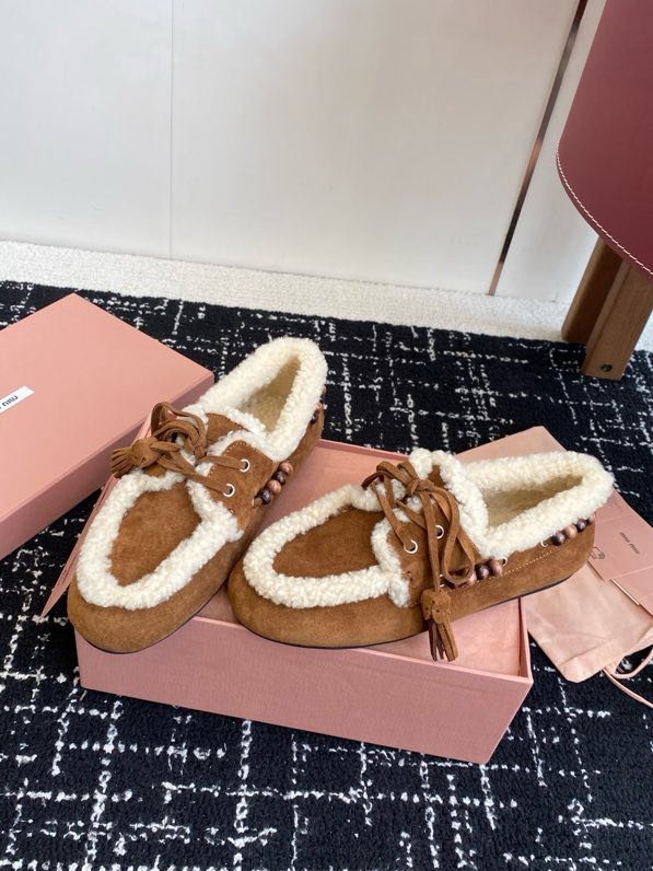 Лоферы на хутрі жіночі фото 6