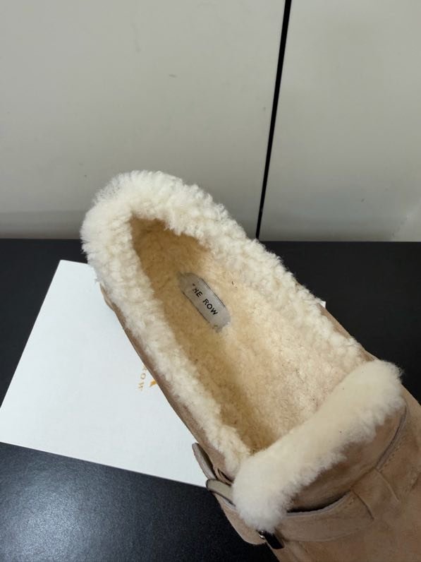 Лоферы на хутрі жіночі фото 6