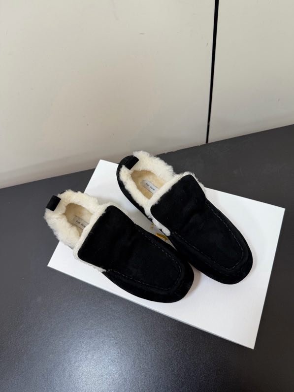 Лоферы on fur women's фото 6