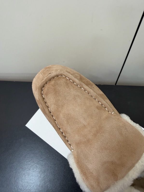 Лоферы on fur women's фото 6