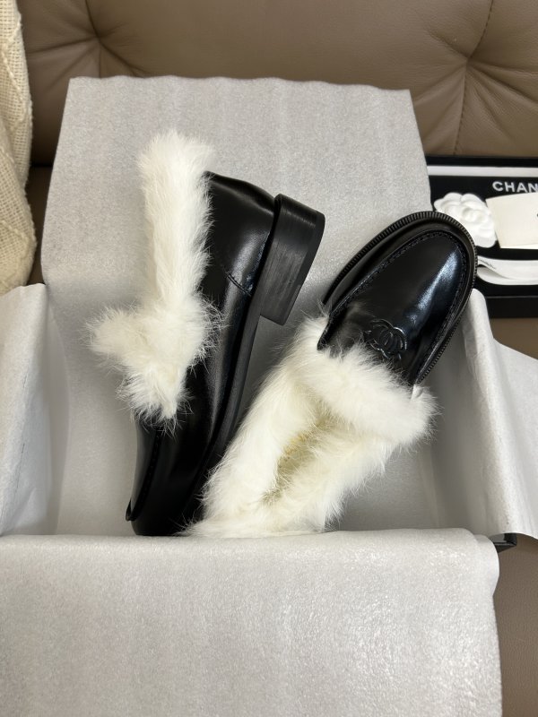 Лоферы на меху женские фото 6