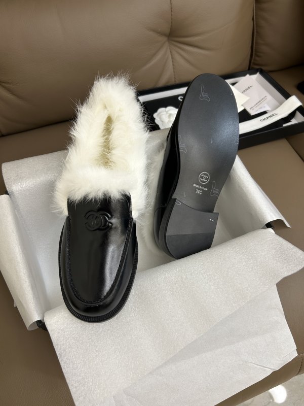Лоферы на меху женские фото 7