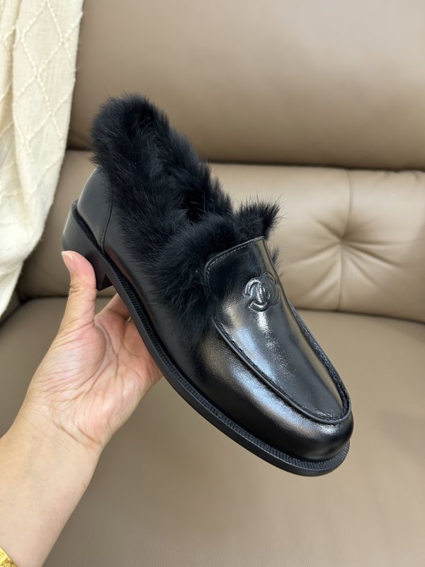 Лоферы на меху женские фото 7