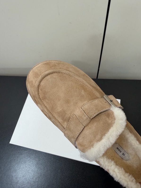 Лоферы на хутрі жіночі фото 8