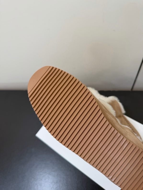 Лоферы on fur women's фото 9