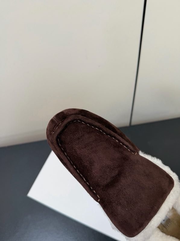 Лоферы on fur women's фото 9