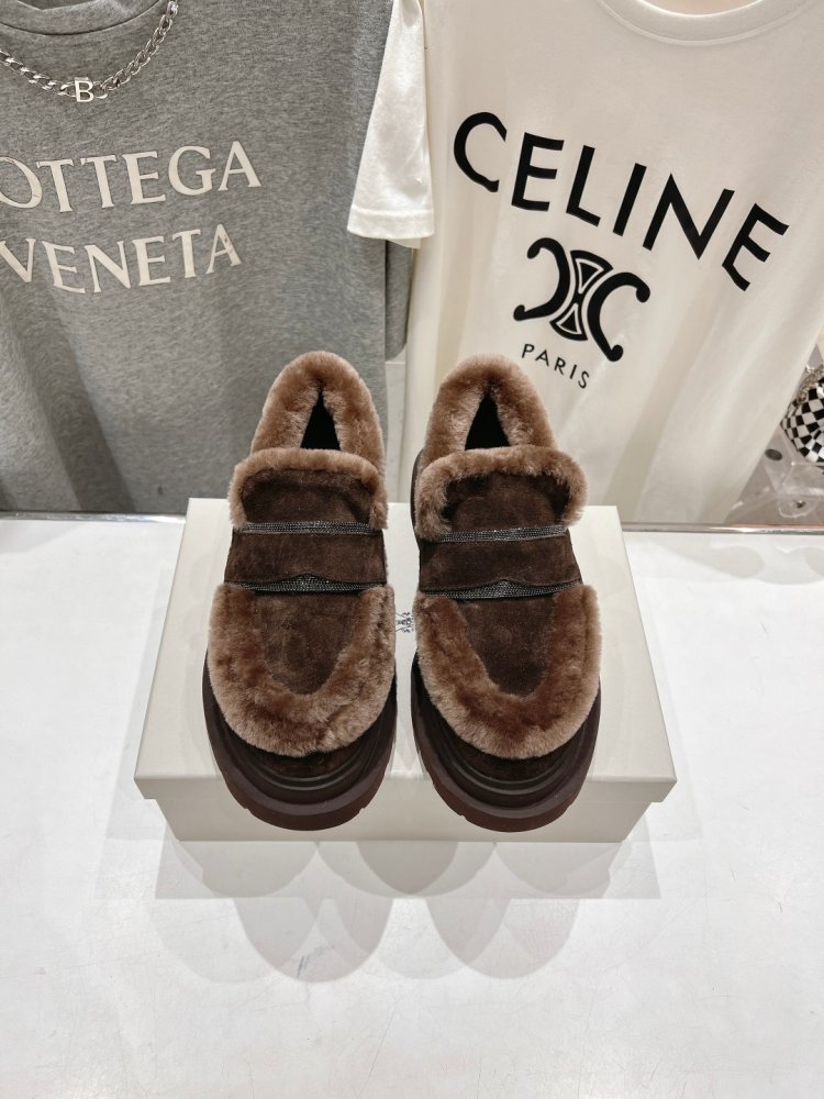 Лоферы на меху зимние женские