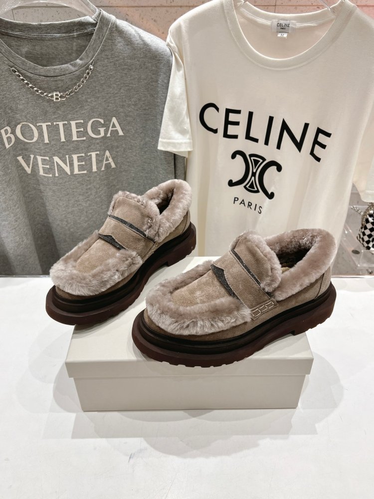 Лоферы на меху зимние женские фото 3