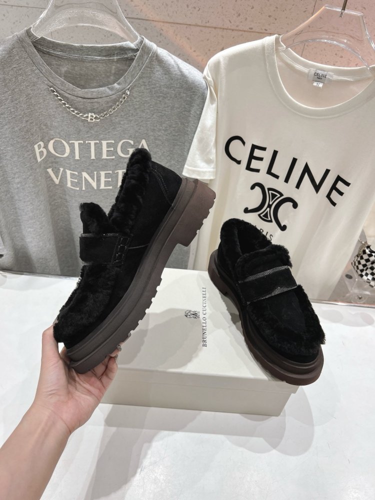 Лоферы на меху зимние женские фото 4