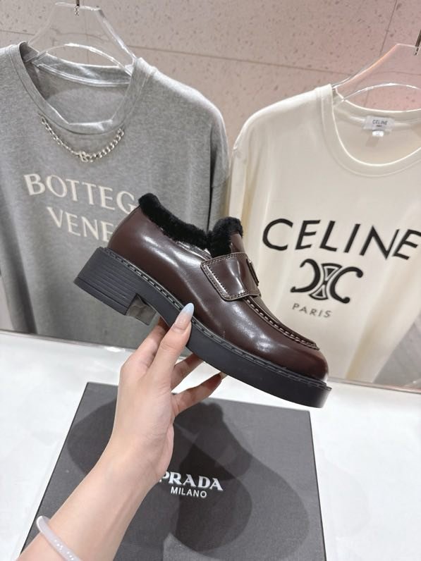 Лоферы на хутрі зимові фото 7