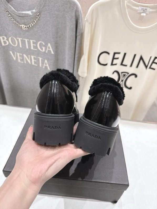 Лоферы на хутрі зимові фото 7