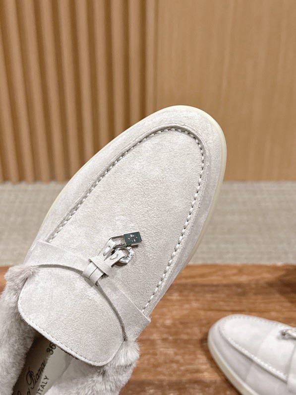 Лоферы на хутрі зимові фото 7