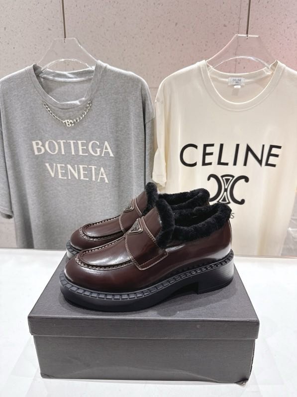 Лоферы на хутрі зимові фото 8