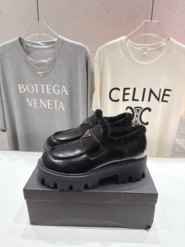 Лоферы на хутрі зимові фото 8