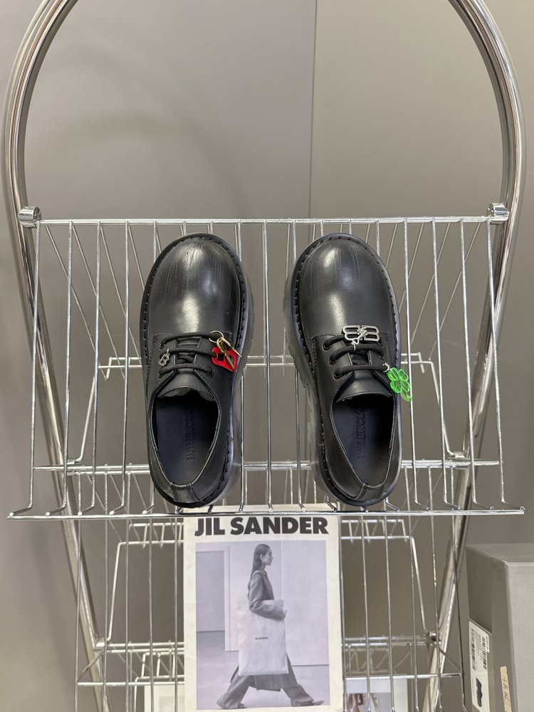 Лоферы на платформі BALENCIAGA STRIKE фото 6