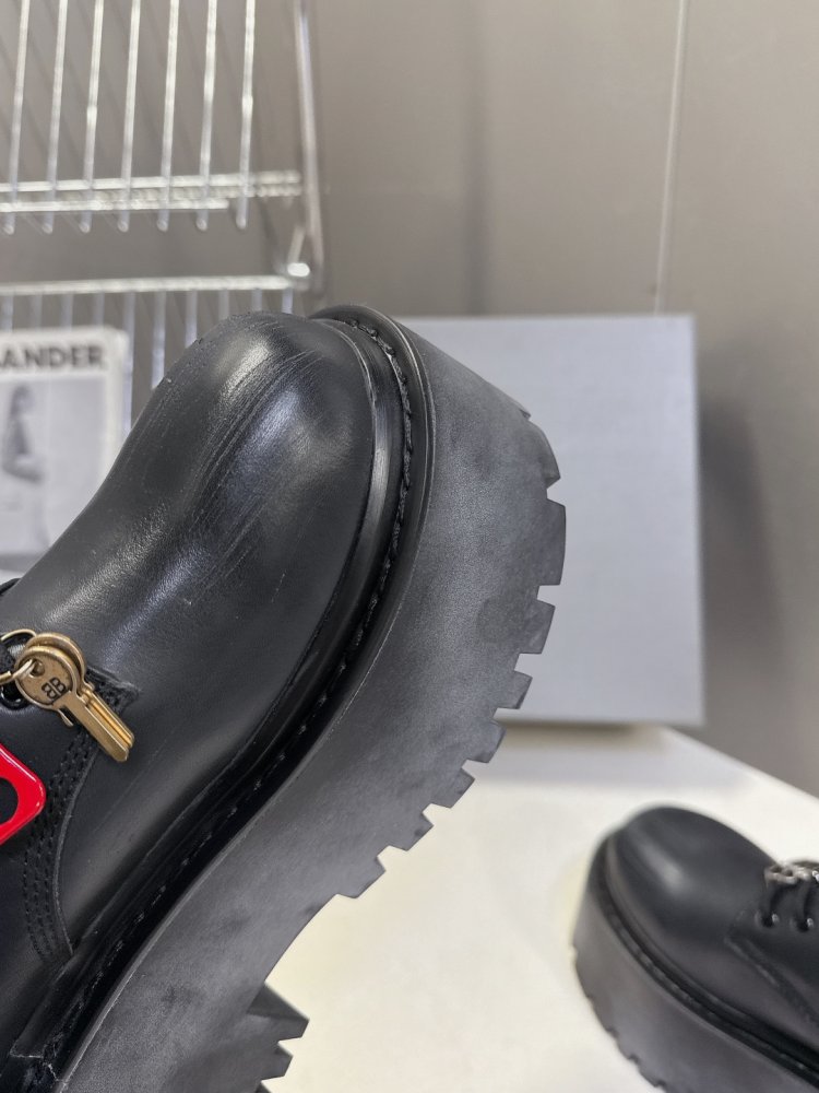 Лоферы на платформі BALENCIAGA STRIKE фото 7