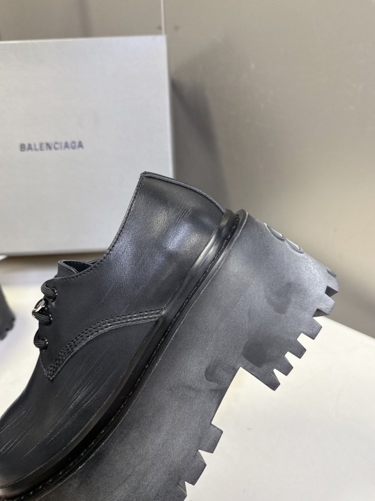 Лоферы на платформі BALENCIAGA STRIKE фото 8