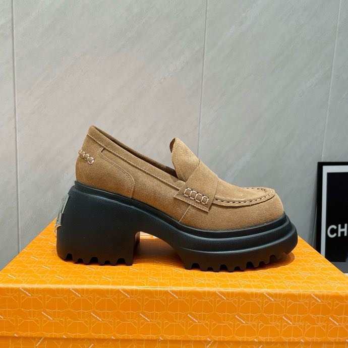 Лоферы на платформі