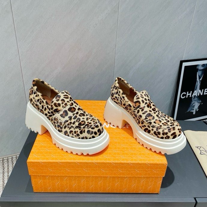 Лоферы на платформі фото 3