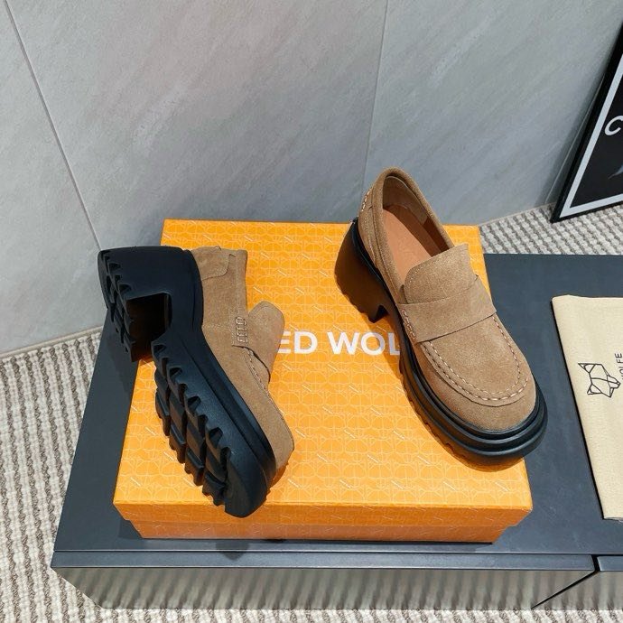 Лоферы на платформі фото 4