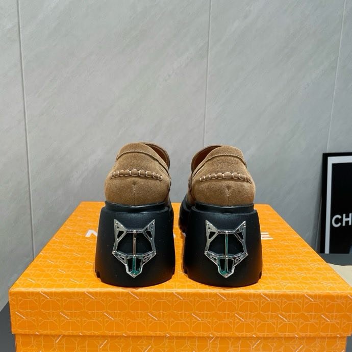 Лоферы на платформі фото 8