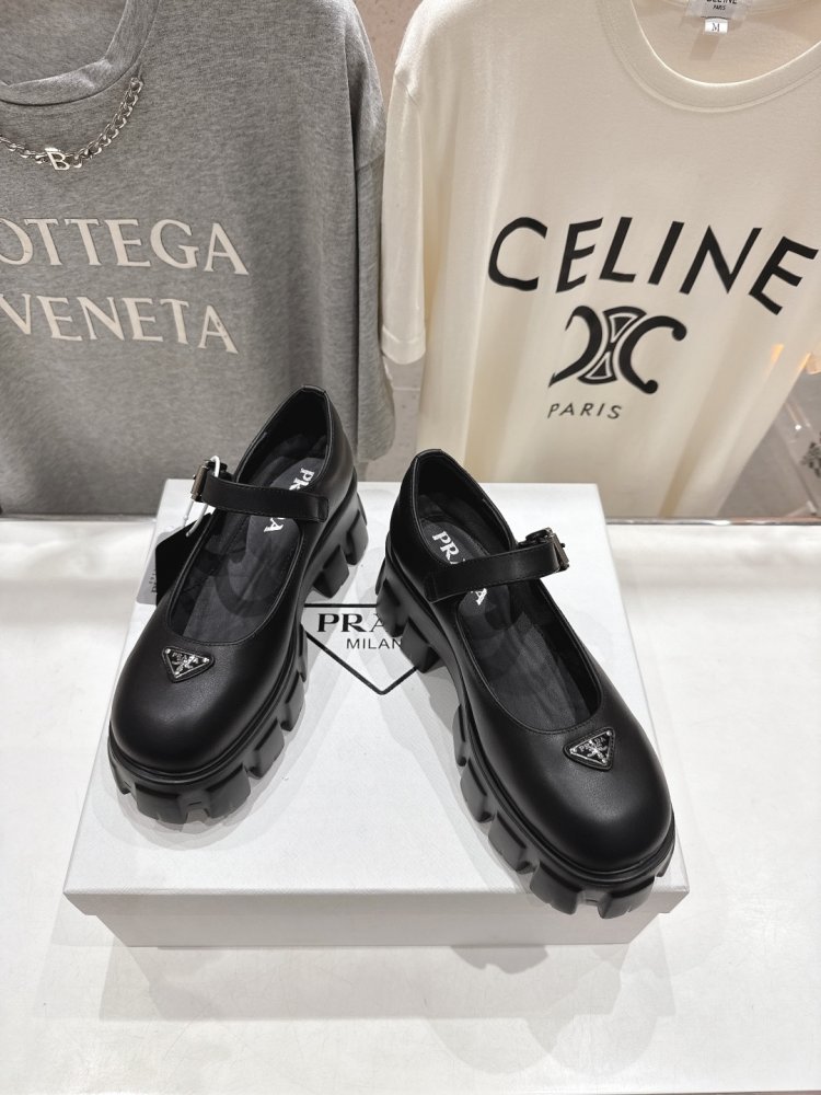 Лоферы на высокой подошве женские фото 2