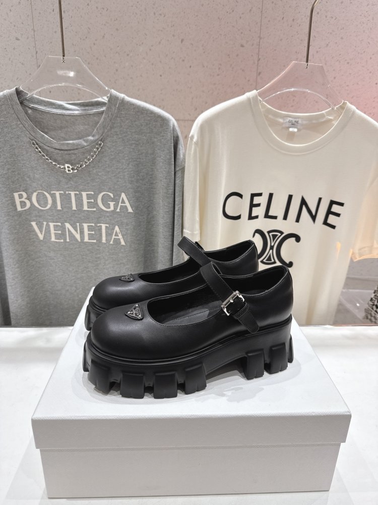 Лоферы на высокой подошве женские фото 3