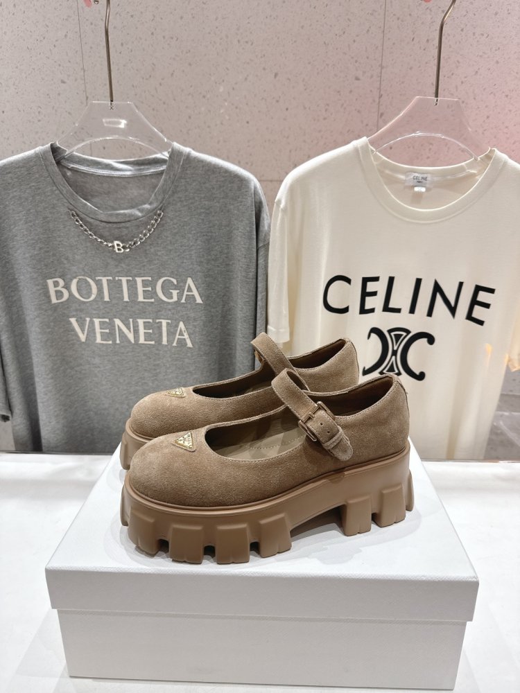 Лоферы на высокой подошве женские фото 3