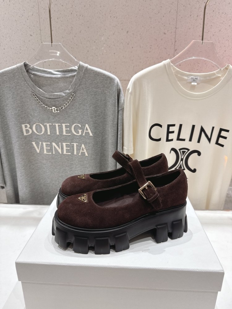 Лоферы на высокой подошве женские фото 3