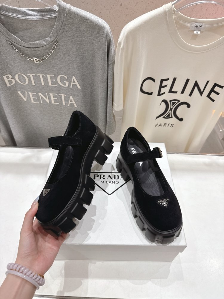 Лоферы на высокой подошве женские фото 4