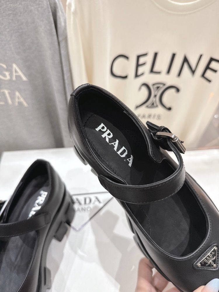 Лоферы на высокой подошве женские фото 6